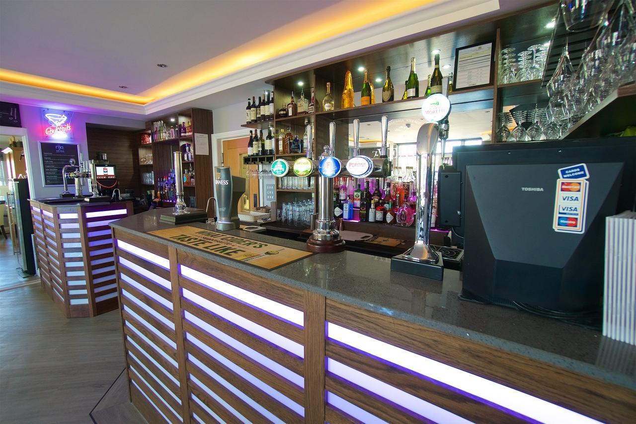 The Avenue Hotel Ltd Clitheroe Bagian luar foto